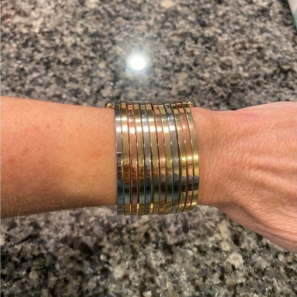 Tri-colored Cuff Bracelet - Picture 4 of 8